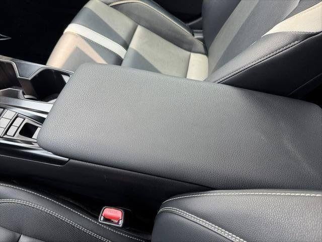 2025 Toyota Camry SE FWD