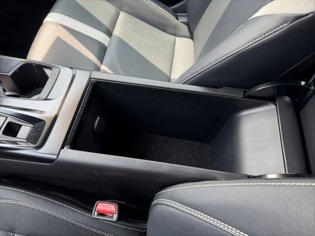 2025 Toyota Camry SE FWD