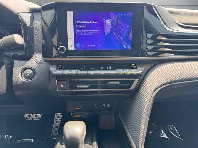 2025 Toyota Camry SE FWD