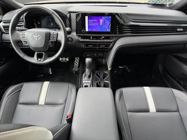 2025 Toyota Camry SE FWD