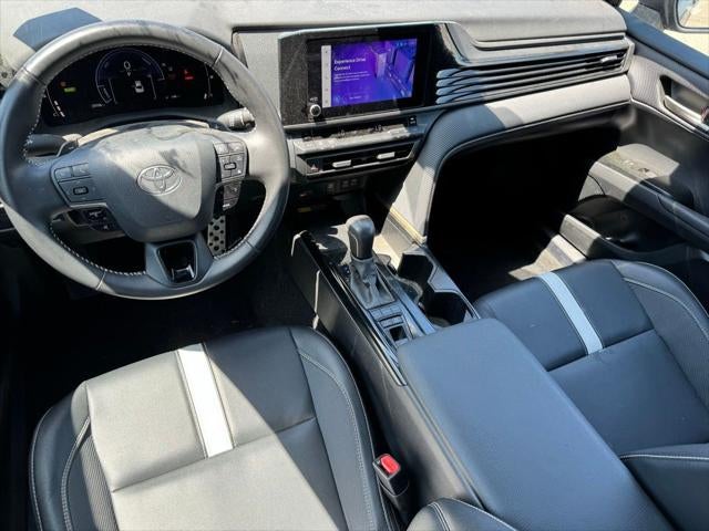 2025 Toyota Camry SE FWD