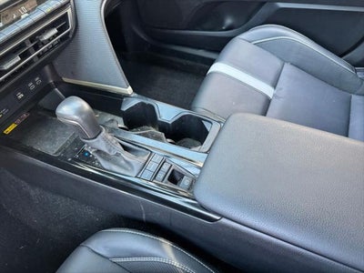 2025 Toyota Camry SE FWD
