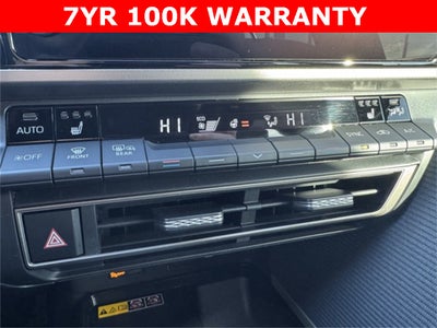 2025 Toyota Camry SE AWD