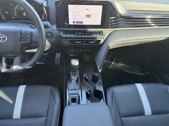 2025 Toyota Camry SE AWD