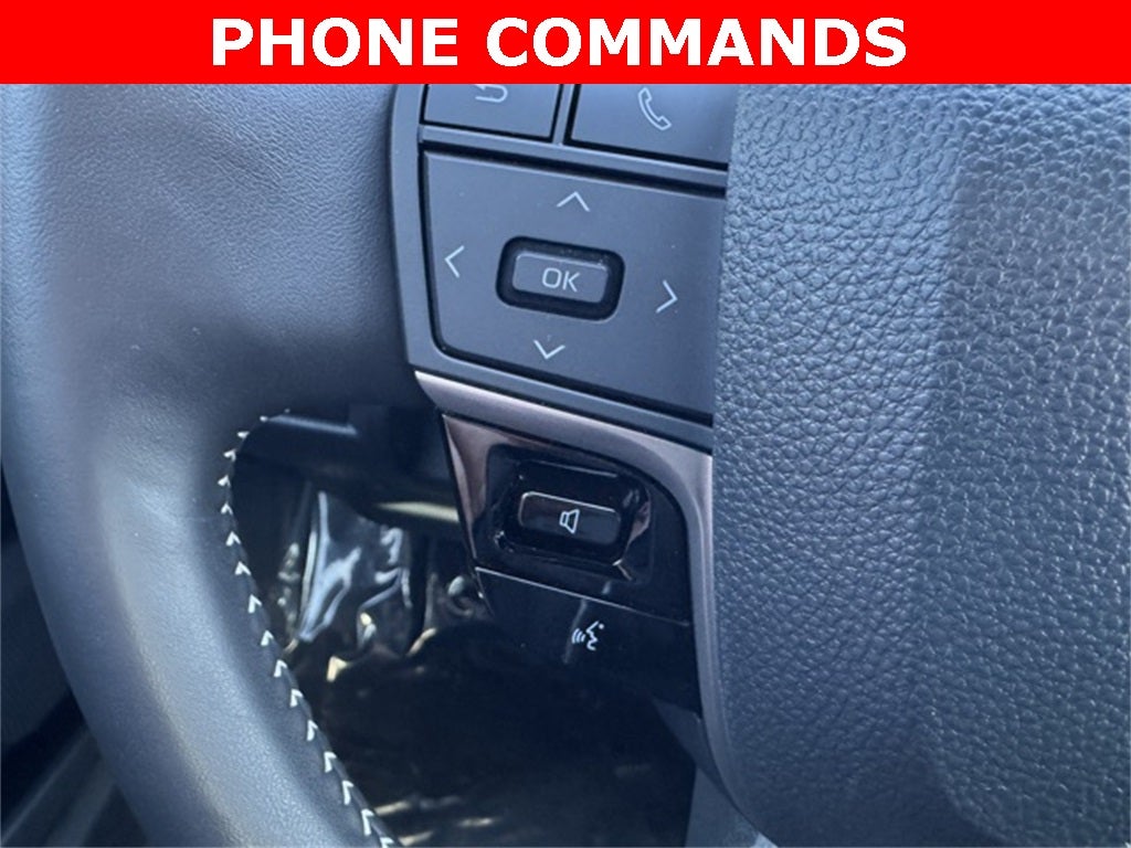 2025 Toyota Camry SE AWD