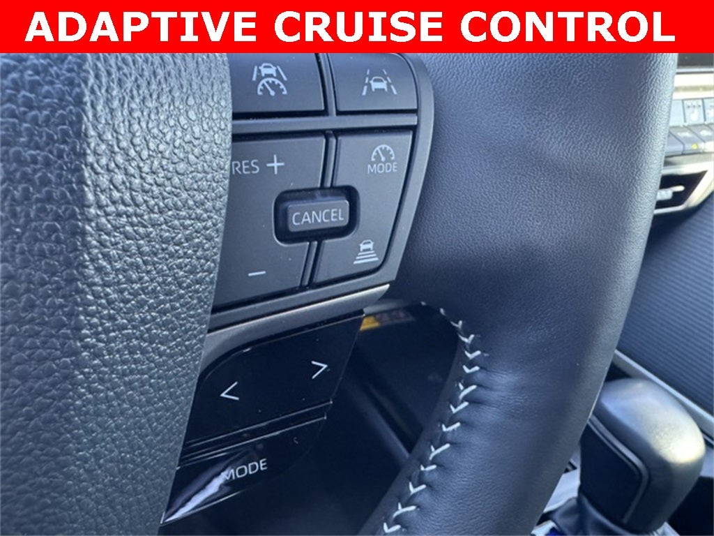 2025 Toyota Camry SE AWD