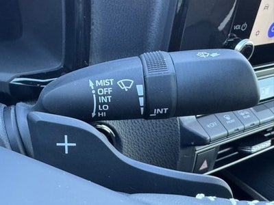 2025 Toyota Camry SE AWD