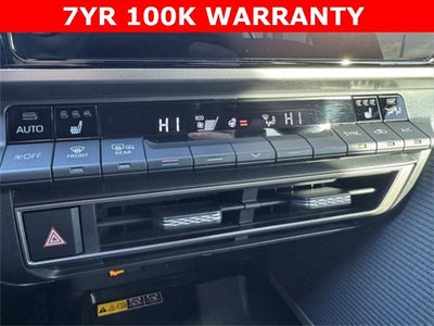 2025 Toyota Camry SE AWD