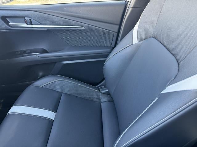 2025 Toyota Camry SE AWD