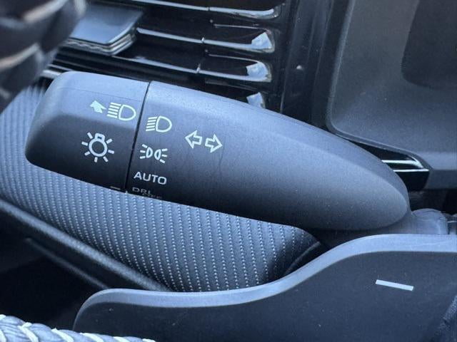 2025 Toyota Camry SE AWD