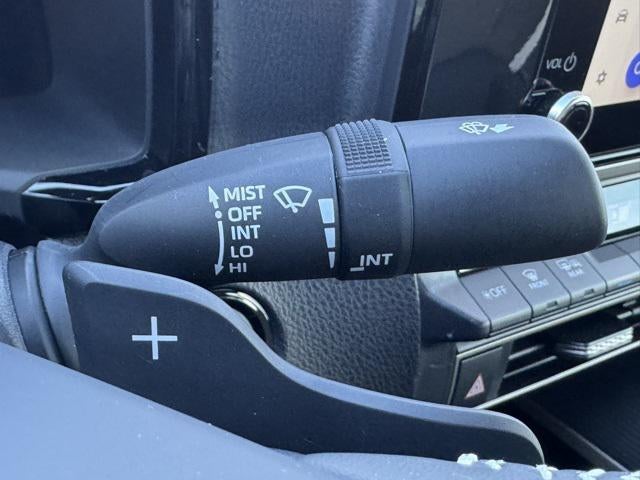 2025 Toyota Camry SE AWD