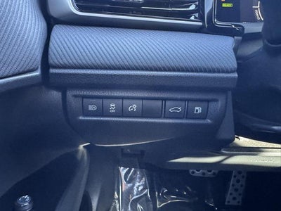 2025 Toyota Camry SE AWD