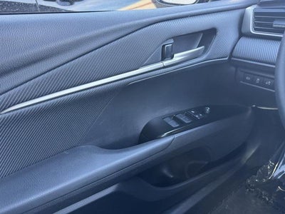 2025 Toyota Camry SE AWD