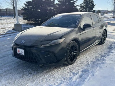 2025 Toyota Camry SE AWD