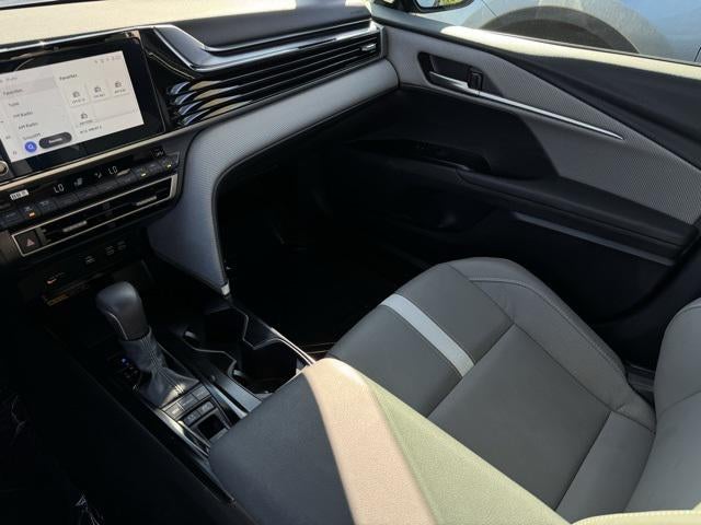 2025 Toyota Camry SE AWD
