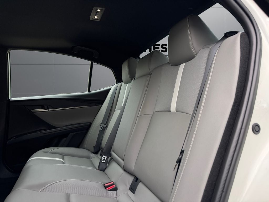 2025 Toyota Camry SE AWD