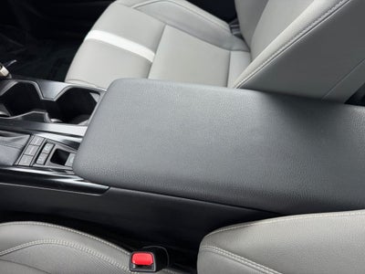 2025 Toyota Camry SE AWD