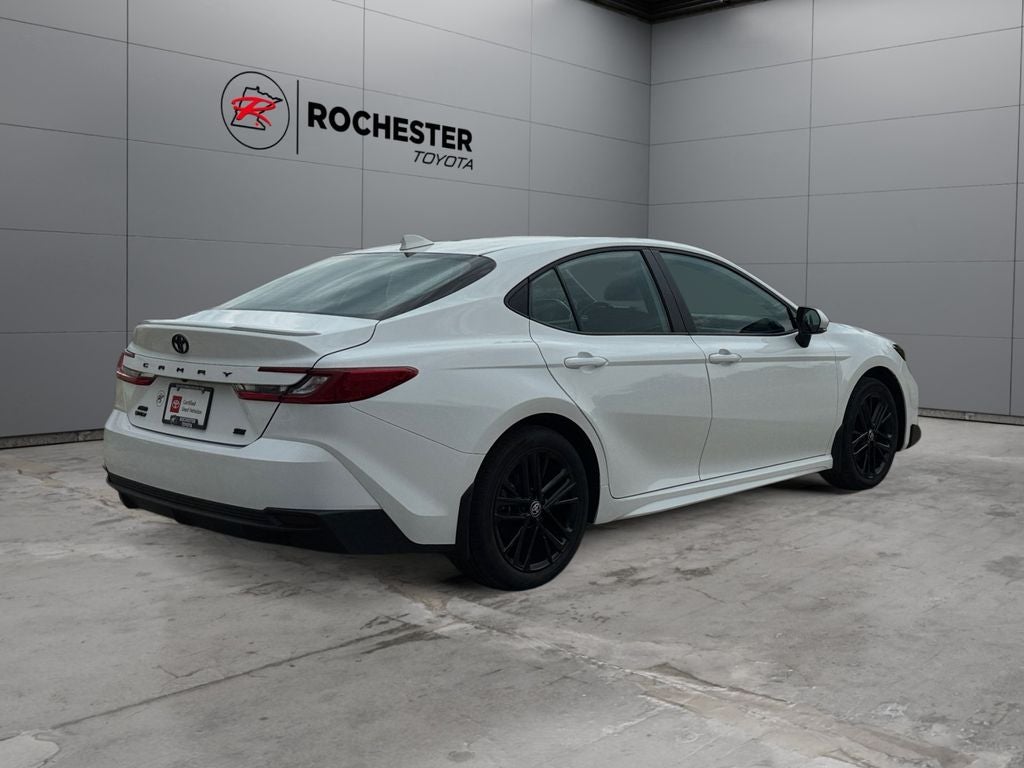 2025 Toyota Camry SE AWD