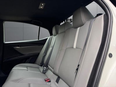 2025 Toyota Camry SE AWD
