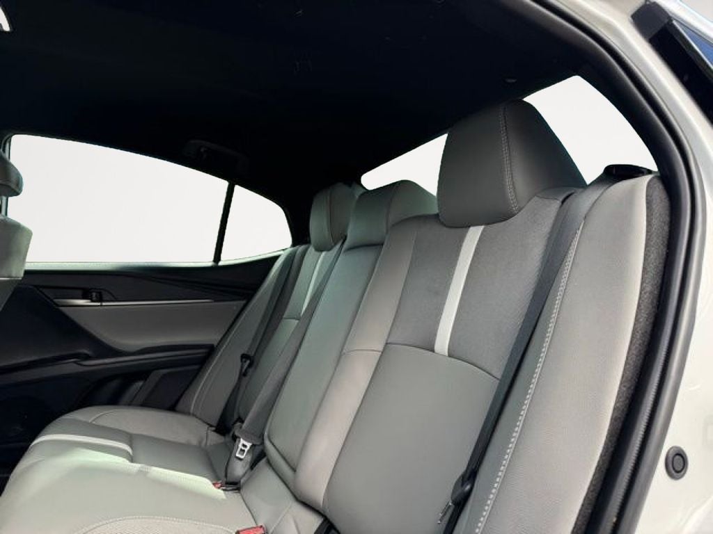 2025 Toyota Camry SE AWD