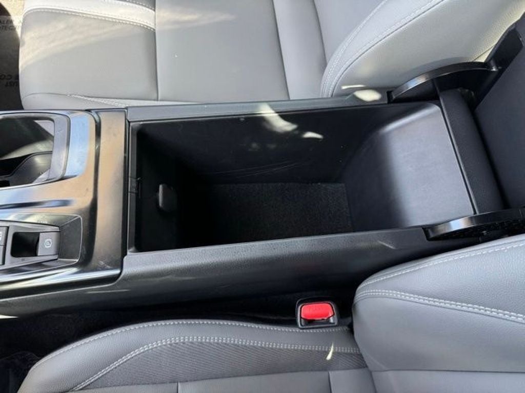 2025 Toyota Camry SE AWD