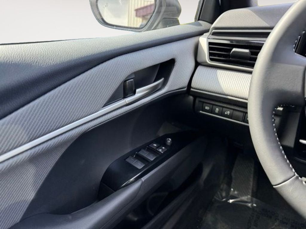 2025 Toyota Camry SE AWD