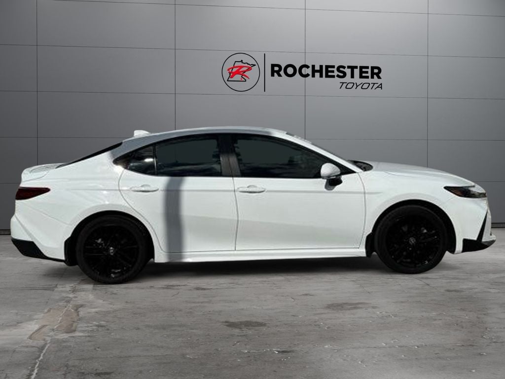 2025 Toyota Camry SE AWD
