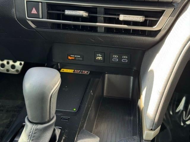 2025 Toyota Camry SE AWD