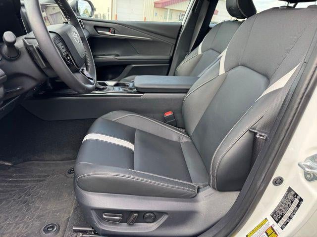2025 Toyota Camry SE AWD