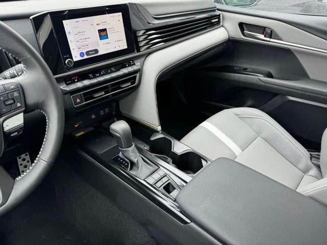 2025 Toyota Camry SE AWD