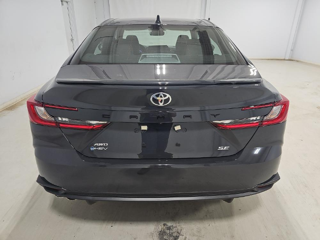 2026 Toyota Camry SE AWD