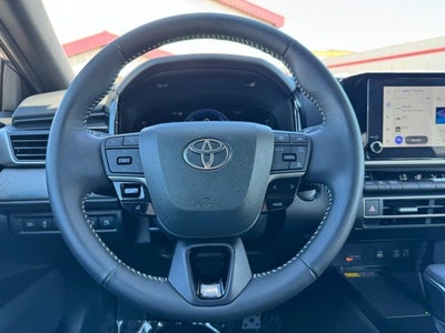 2025 Toyota Camry SE AWD