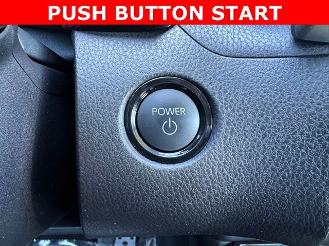 2025 Toyota Camry SE AWD