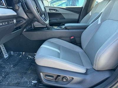 2025 Toyota Camry SE AWD