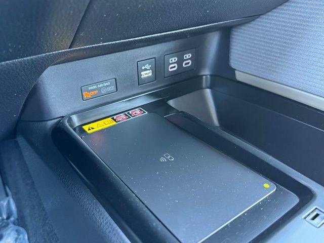 2025 Toyota Camry SE AWD