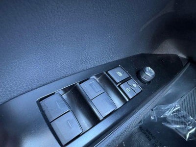 2025 Toyota Camry SE AWD