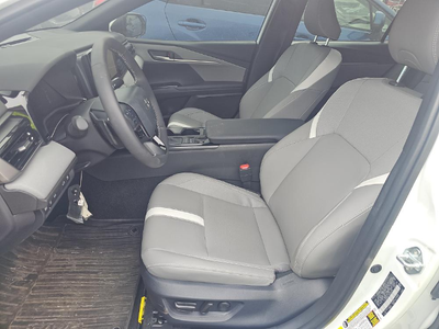 2025 Toyota Camry SE AWD