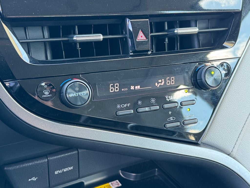 2023 Toyota Camry Hybrid XLE FWD
