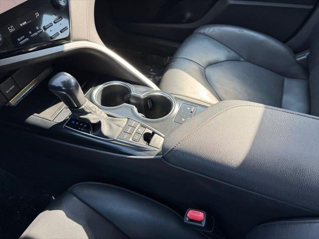 2020 Toyota Camry Hybrid XLE FWD