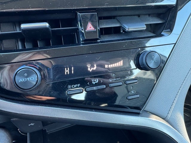 2021 Toyota Camry SE FWD