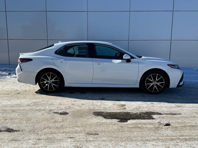 2021 Toyota Camry SE FWD