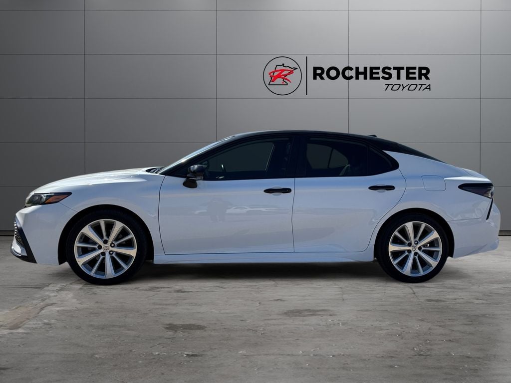 2021 Toyota Camry SE AWD