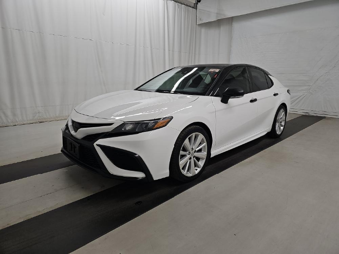 2021 Toyota Camry SE AWD