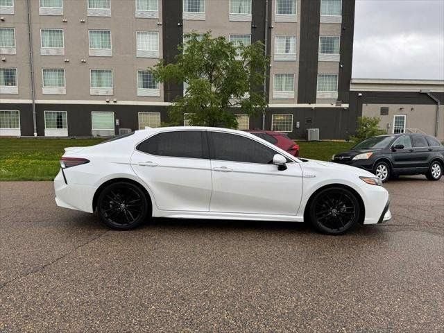 2021 Toyota Camry Hybrid XSE FWD