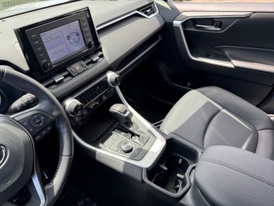 2022 Toyota RAV4 Hybrid XLE Premium AWD