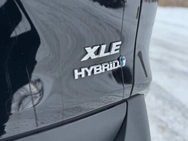 2023 Toyota RAV4 Hybrid XLE Premium AWD