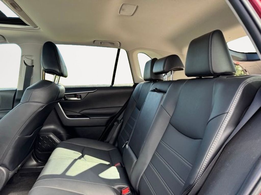 2022 Toyota RAV4 Hybrid XLE Premium AWD