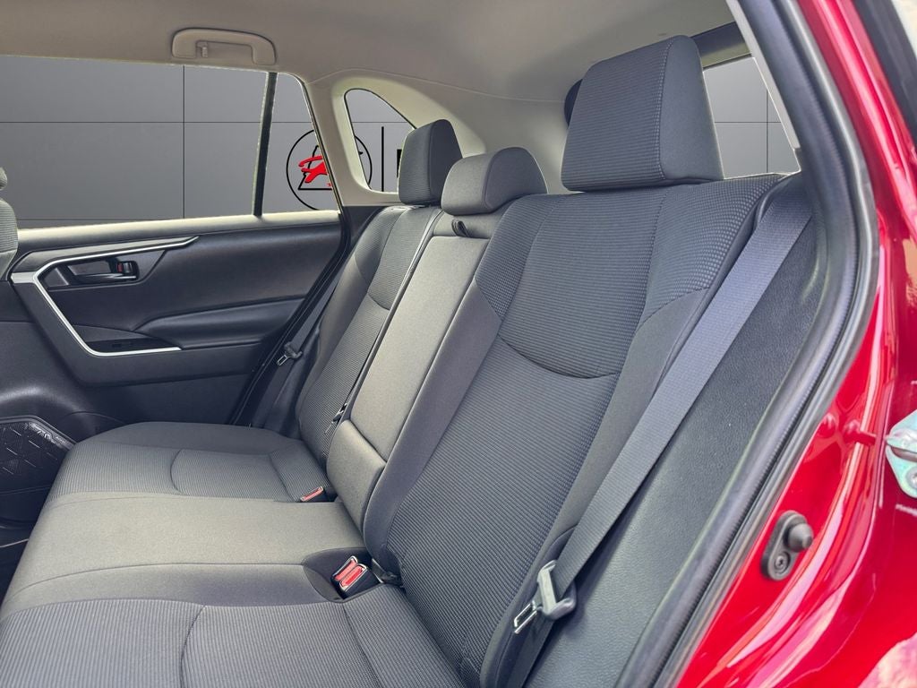 2020 Toyota RAV4 Hybrid LE AWD