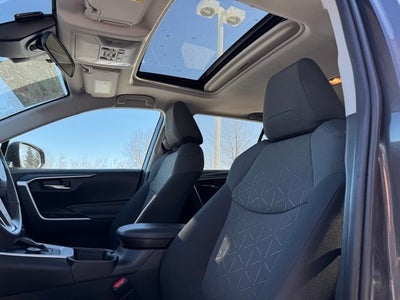 2021 Toyota RAV4 Hybrid XLE AWD