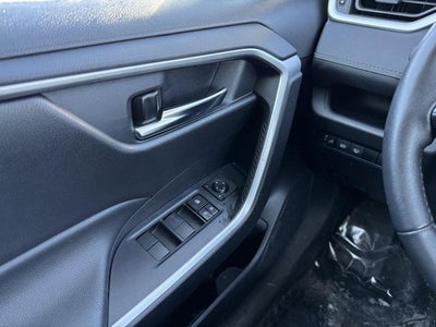 2021 Toyota RAV4 Hybrid XLE AWD